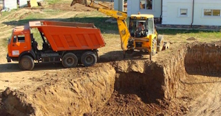 Разработка котлована Валуйки стоимость за от 569 руб. м3 - заказать работы по копке и рытью котлованов | траншей